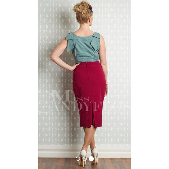 Emese-Raspberry 1950's Wiggle Skirt by Miss Candyfloss - Picture 3 of 8